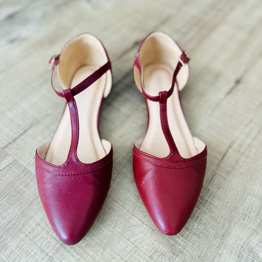 Womens Vegan Leather Flats - Size 8